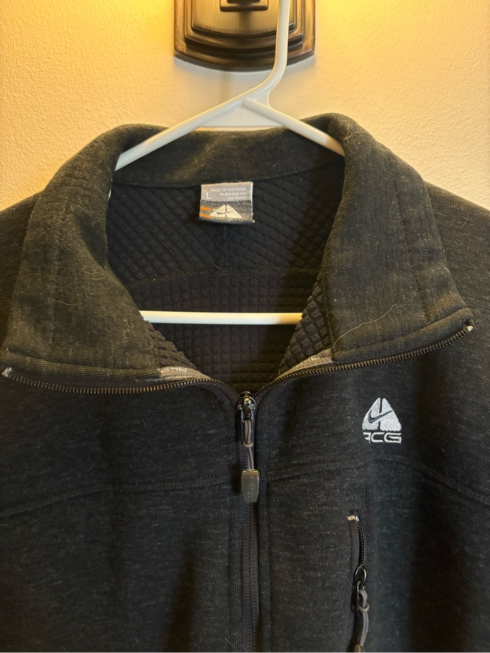 Nike ACG Men's Black Full-Zip Fleece Jacket